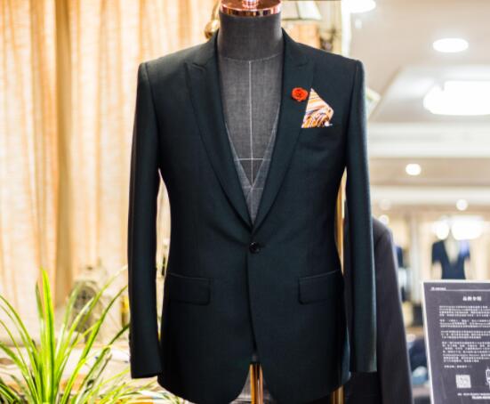高檔婚禮西服價(jià)格