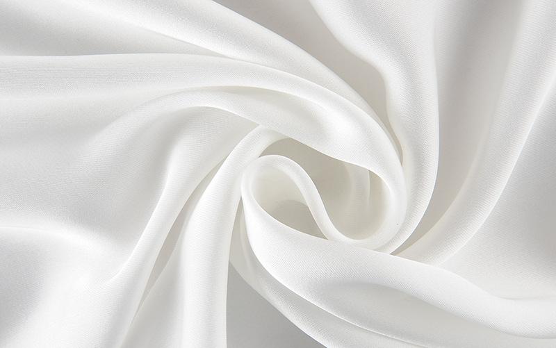 什么面料的工作服容易產(chǎn)生靜電？